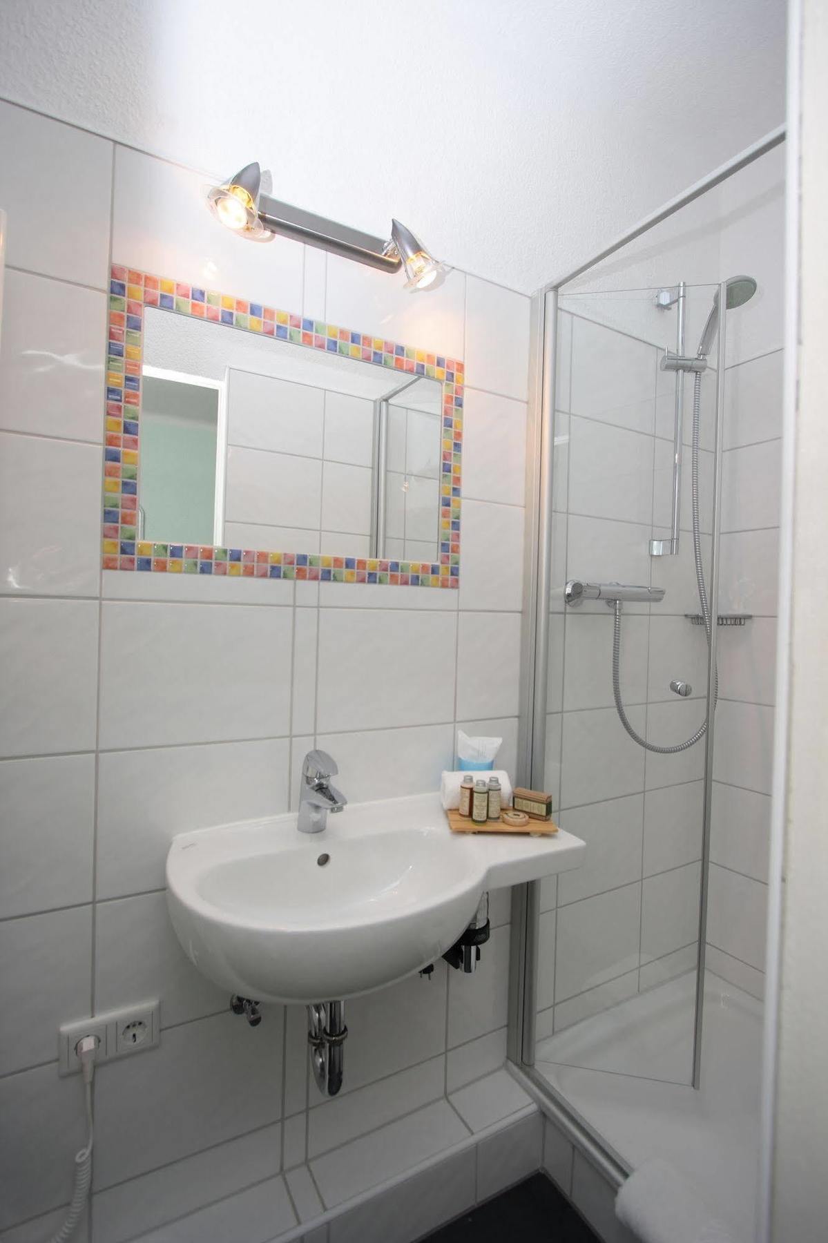 Hotel Garni Haus Hindenburg Königswinter Екстериор снимка