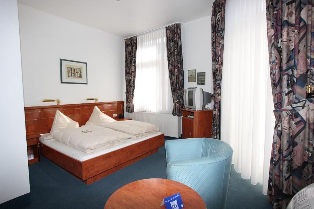Hotel Garni Haus Hindenburg Königswinter Стая снимка